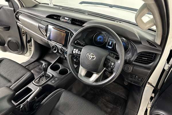 2020 Toyota HILUX SR (4x4) GUN126R MY19 UPGRADE 4X4