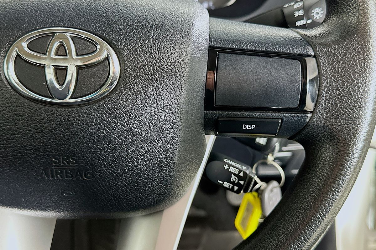 2016 Toyota HILUX SR (4x4) GUN126R 4X4