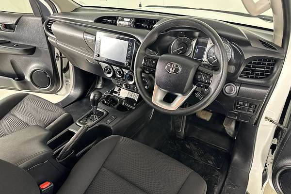 2023 Toyota HILUX SR GUN126R 4X4