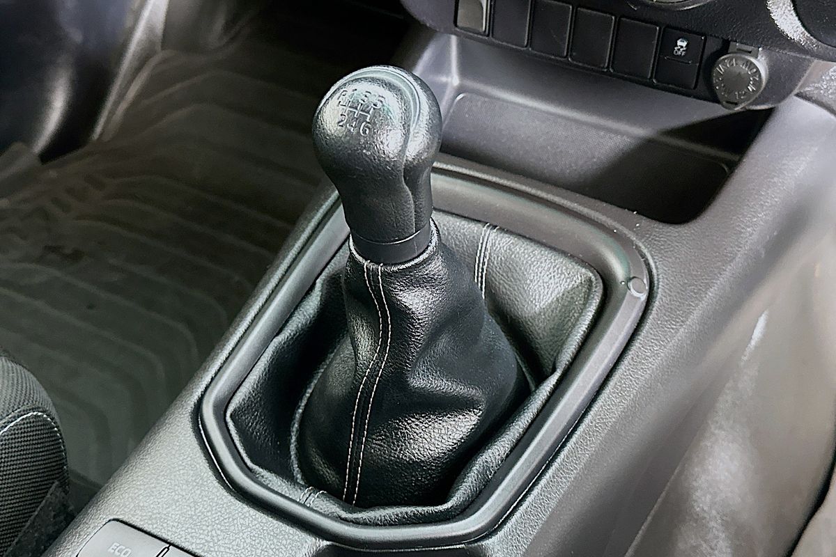 2022 Toyota HILUX SR HI-RIDER (4x2) GUN136R REAR WHEEL DRIVE