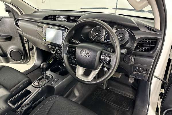 2022 Toyota HILUX SR (4x4) GUN126R 4X4