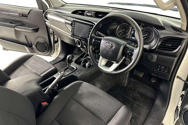 2022 Toyota HILUX SR (4x4) GUN126R 4X4