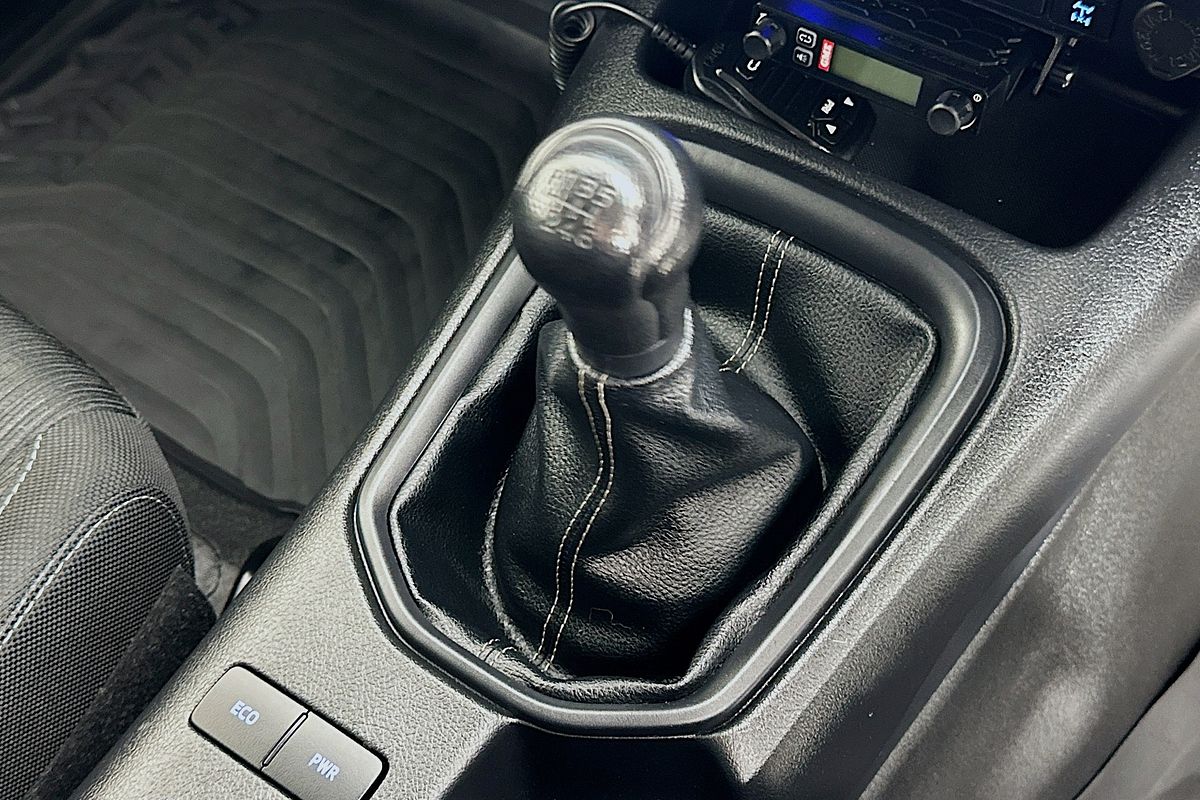 2022 Toyota HILUX SR (4x4) GUN126R 4X4
