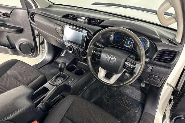 2019 Toyota HILUX SR (4x4) GUN126R MY19 4X4