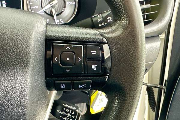 2021 Toyota HILUX SR (4x4) GUN126R FACELIFT 4X4