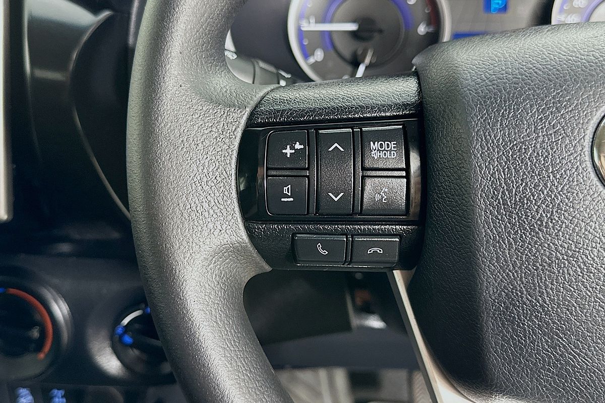 2019 Toyota HILUX SR (4x4) GUN126R MY19 UPGRADE 4X4
