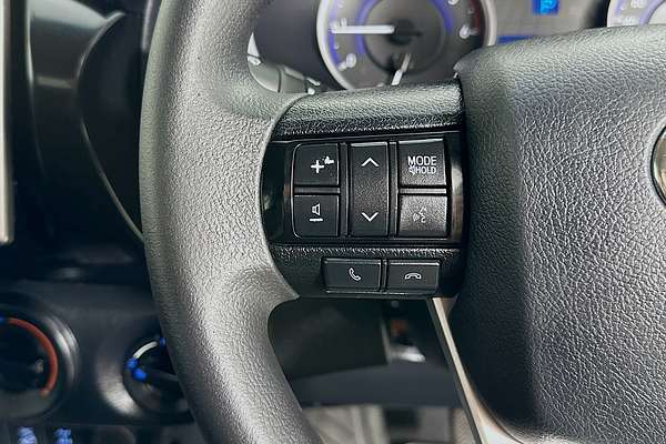 2019 Toyota HILUX SR (4x4) GUN126R MY19 UPGRADE 4X4