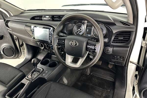 2022 Toyota HILUX SR (4x4) GUN126R 4X4