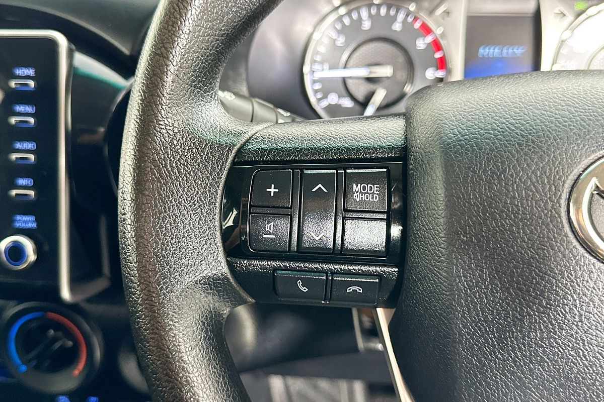 2022 Toyota HILUX SR (4x4) GUN126R 4X4