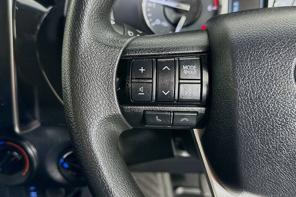 2021 Toyota HILUX SR (4x4) GUN126R 4X4