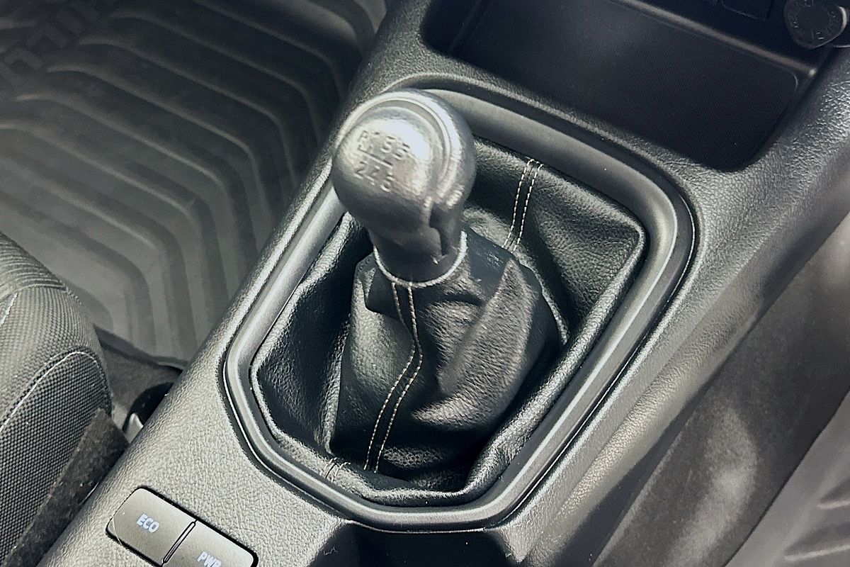 2022 Toyota HILUX SR HI-RIDER (4x2) GUN136R REAR WHEEL DRIVE