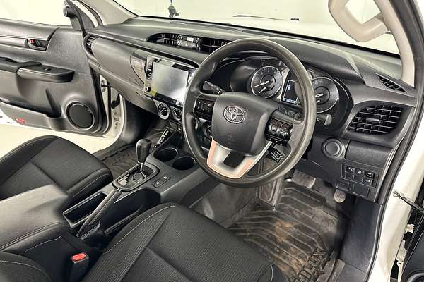 2021 Toyota HILUX SR (4x4) GUN126R 4X4