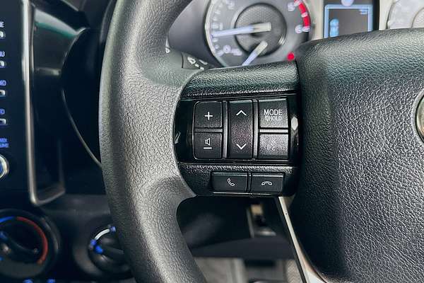 2022 Toyota HILUX SR (4x4) GUN126R 4X4