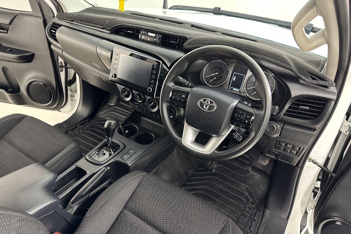 2022 Toyota Hilux SR (4x4) GUN126R 4X4
