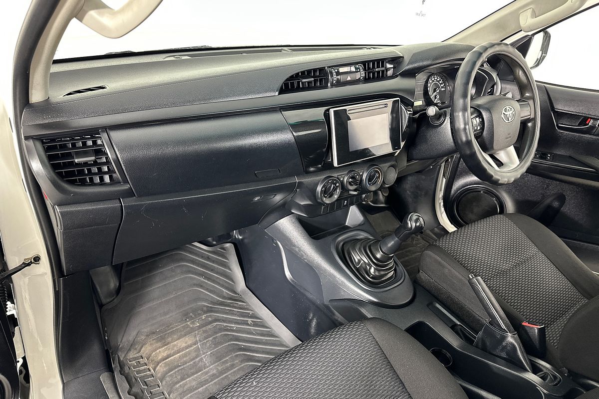 2016 Toyota Hilux WORKMATE GUN122R REAR WHEEL DRIVE