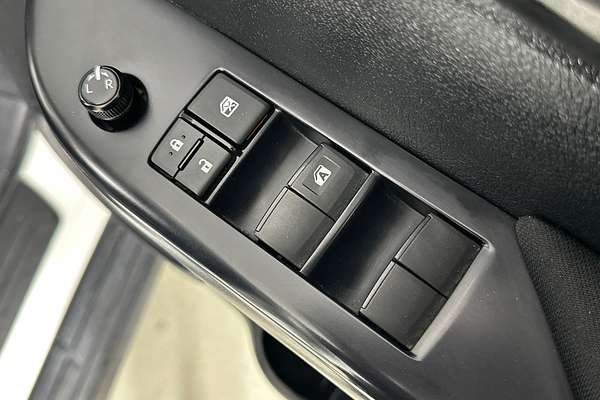 2023 Toyota HILUX SR (4x4) GUN126R 4X4