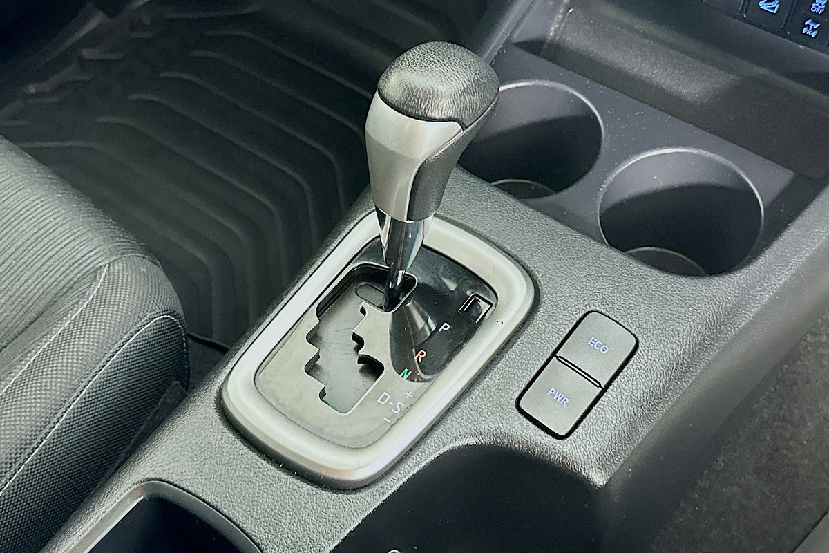 2021 Toyota HILUX SR5 (4x4) GUN126R FACELIFT 4X4