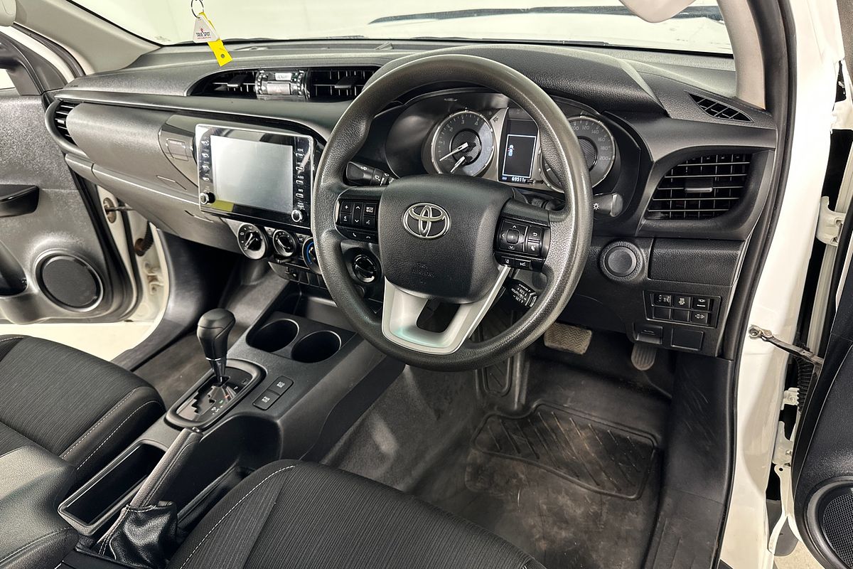 2021 Toyota HILUX SR (4x4) GUN126R 4X4