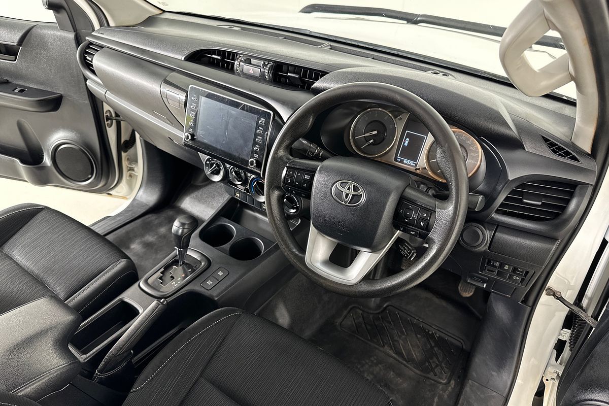 2021 Toyota HILUX SR (4x4) GUN126R 4X4