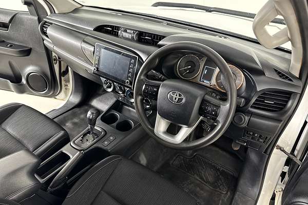 2021 Toyota HILUX SR (4x4) GUN126R 4X4
