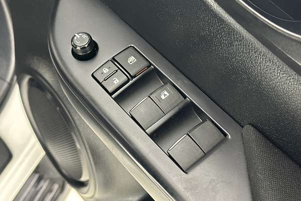 2024 Toyota HILUX SR (4x4) GUN126R 4X4