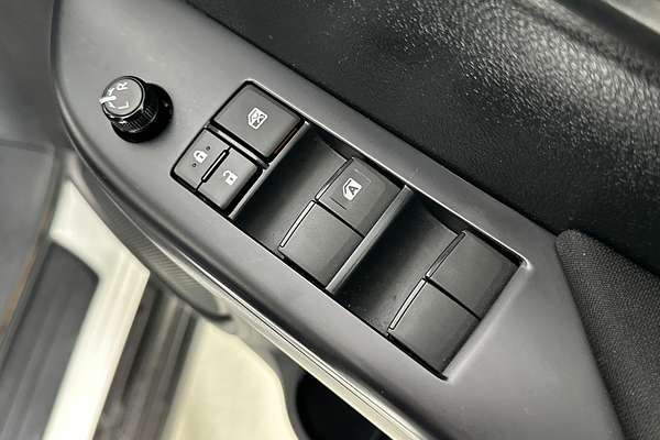 2024 Toyota HILUX SR (4x4) GUN126R 4X4