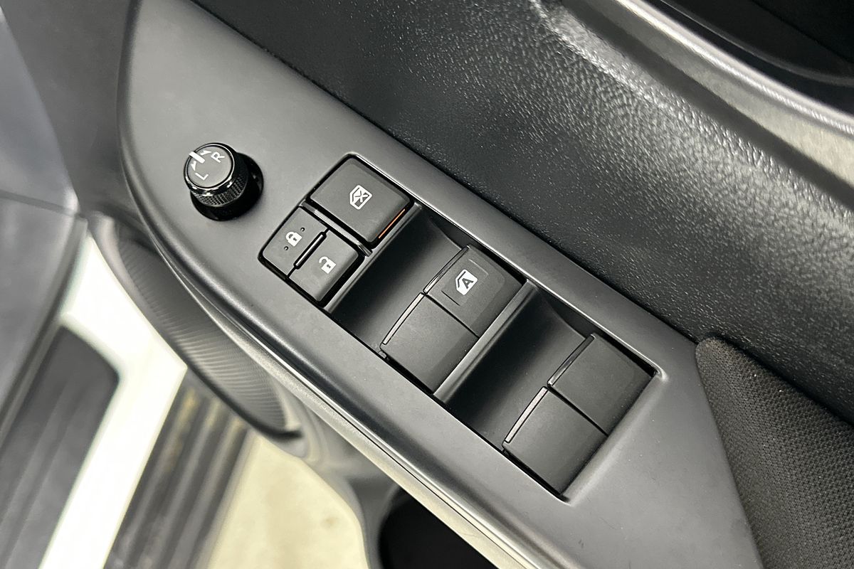 2024 Toyota HILUX SR (4x4) GUN126R 4X4
