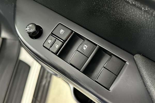 2024 Toyota HILUX SR (4x4) GUN126R 4X4