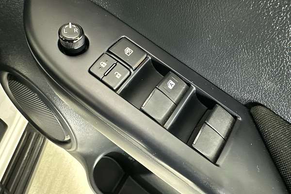 2024 Toyota HILUX SR (4x4) GUN126R 4X4