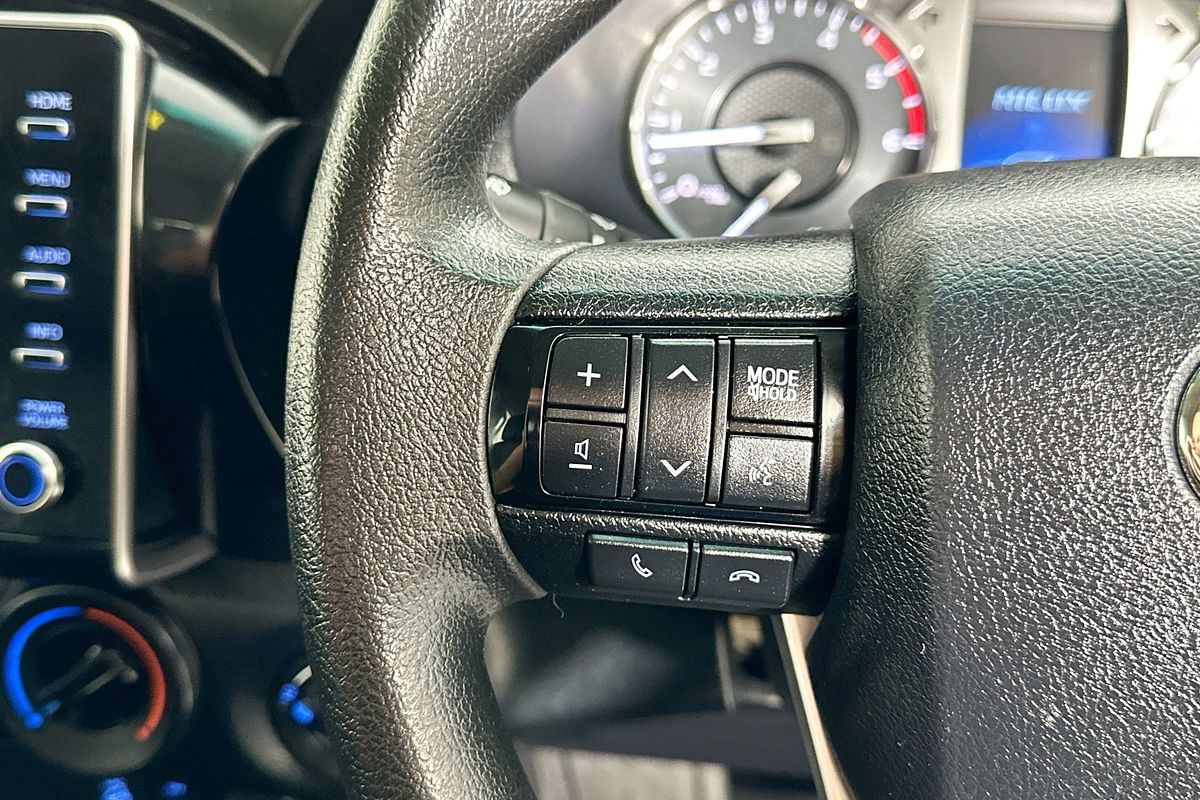 2021 Toyota HILUX SR (4x4) GUN126R 4X4