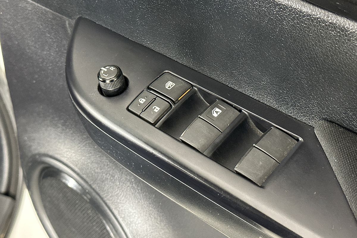 2022 Toyota HILUX SR (4x4) GUN126R 4X4