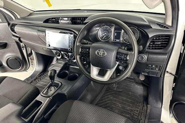 2021 Toyota Hilux WORKMATE (4x4) GUN125R 4X4