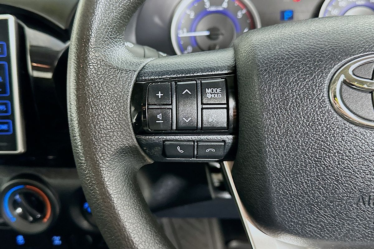 2018 Toyota Hilux SR (4x4) GUN126R MY17 4X4