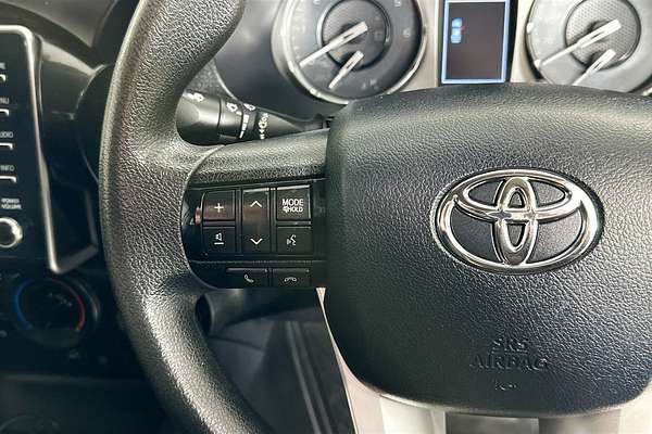2021 Toyota HILUX SR (4x4) GUN126R 4X4