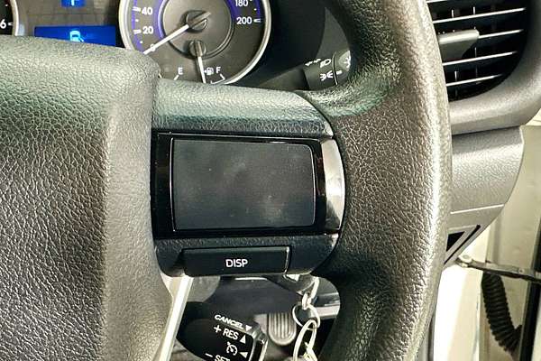 2017 Toyota HILUX SR (4x4) GUN126R 4X4