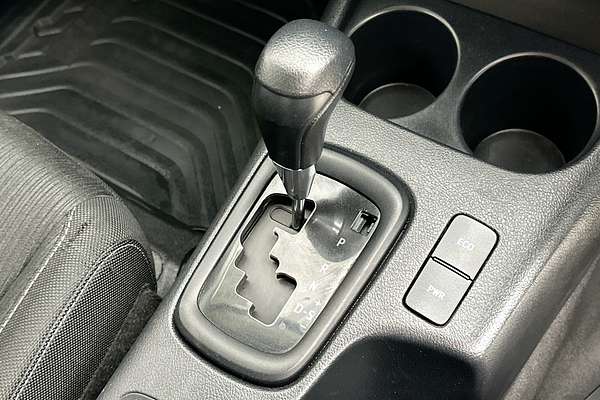 2022 Toyota HILUX SR (4x4) GUN126R 4X4