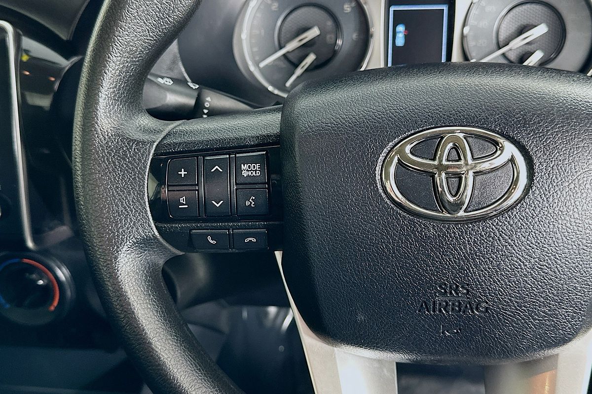 2020 Toyota HILUX WORKMATE HI-RIDER GUN135R FACELIFT 4x2