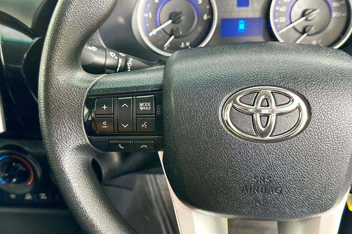 2018 Toyota HILUX SR (4x4) GUN126R MY17 4X4