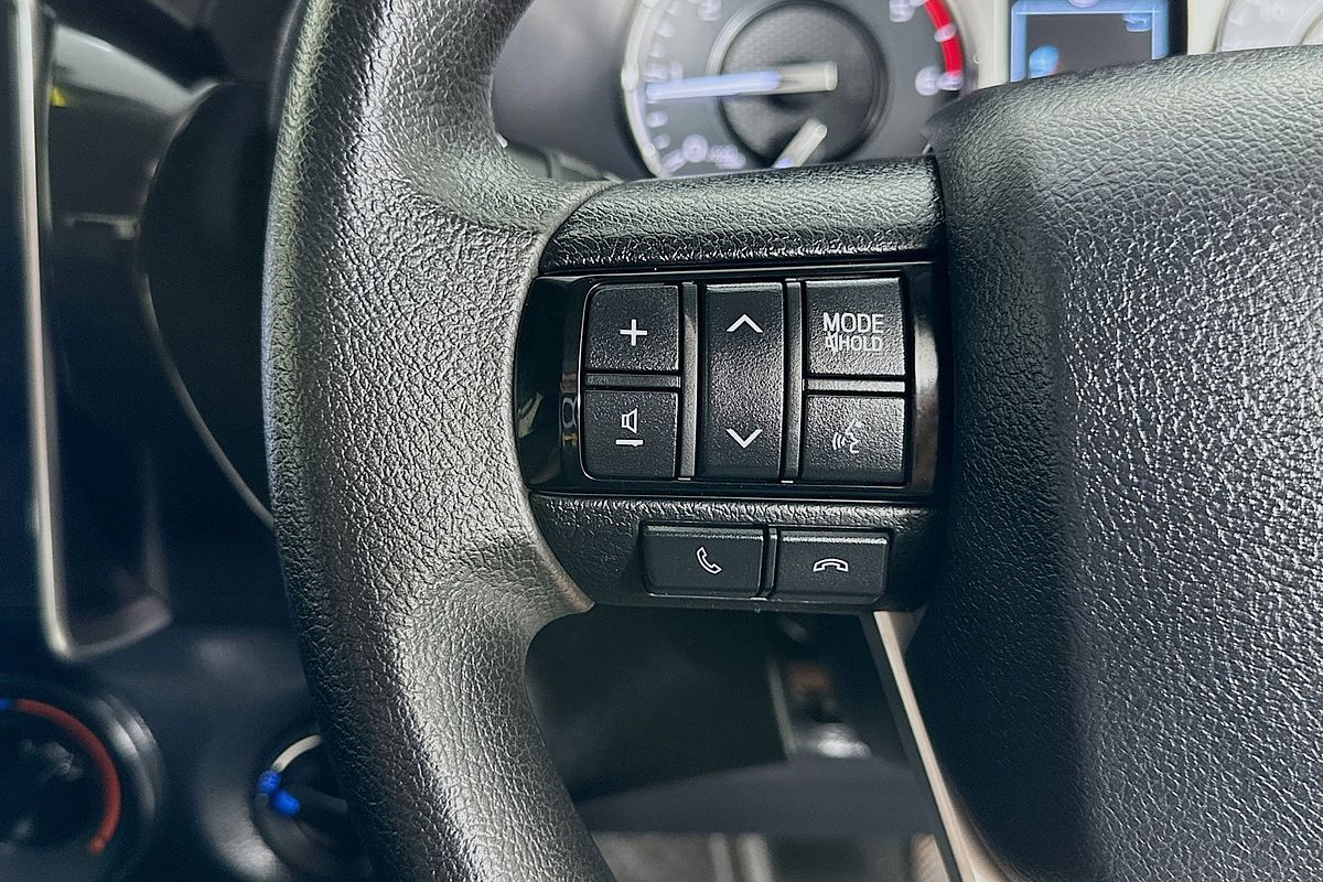 2022 Toyota HILUX SR (4x4) GUN126R 4X4