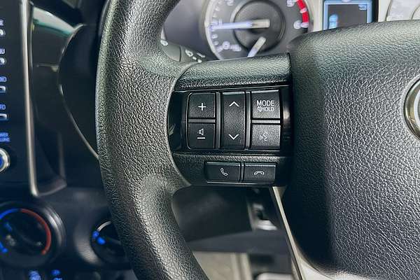 2022 Toyota HILUX SR (4x4) GUN126R 4X4