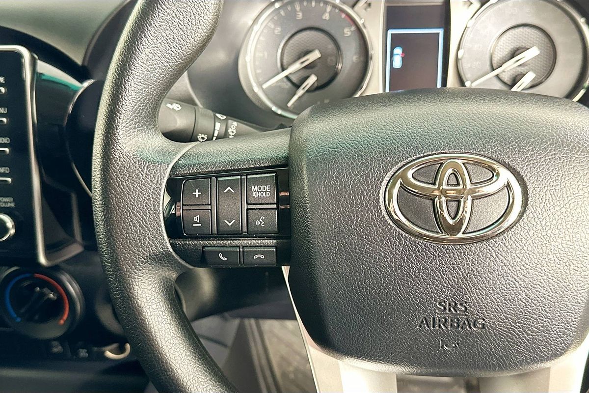 2024 Toyota HILUX SR (4x4) GUN126R 4X4