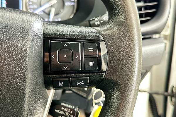 2021 Toyota HILUX SR (4x4) GUN126R FACELIFT 4X4