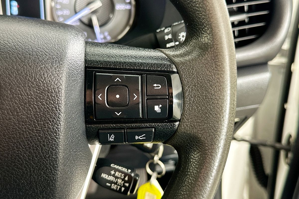 2021 Toyota HILUX SR (4x4) GUN126R 4X4