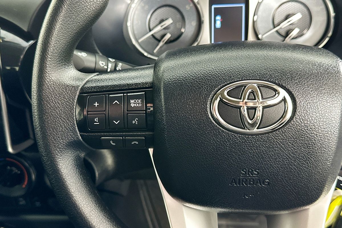 2023 Toyota HILUX SR (4x4) GUN126R 4X4