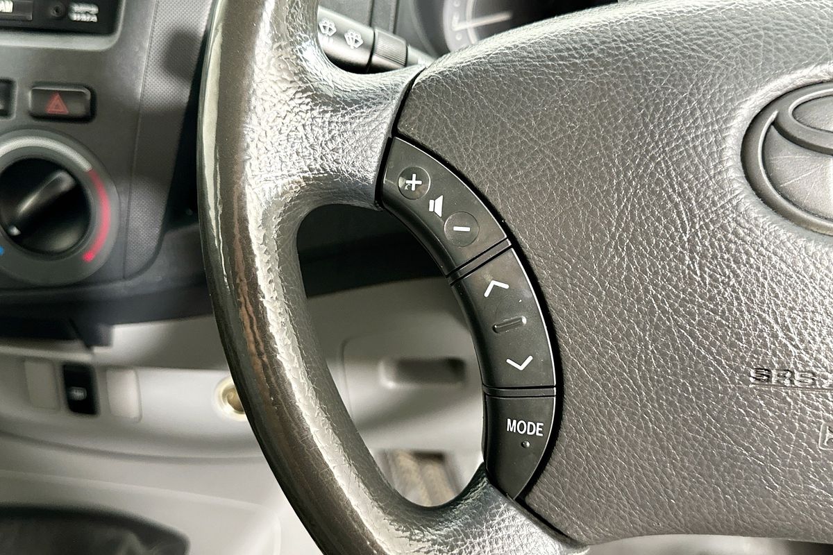 2011 Toyota HILUX SR KUN16R MY12 REAR WHEEL DRIVE