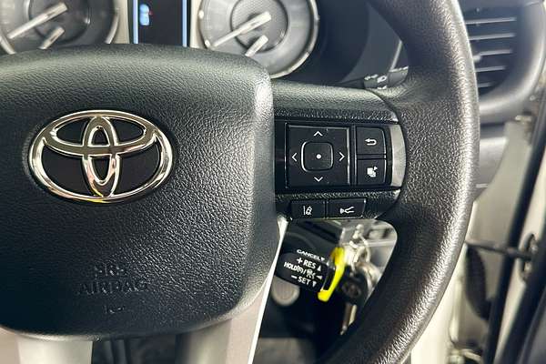 2021 Toyota HILUX SR (4x4) GUN126R 4X4