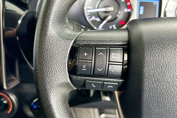 2023 Toyota HILUX SR (4x4) GUN126R 4X4