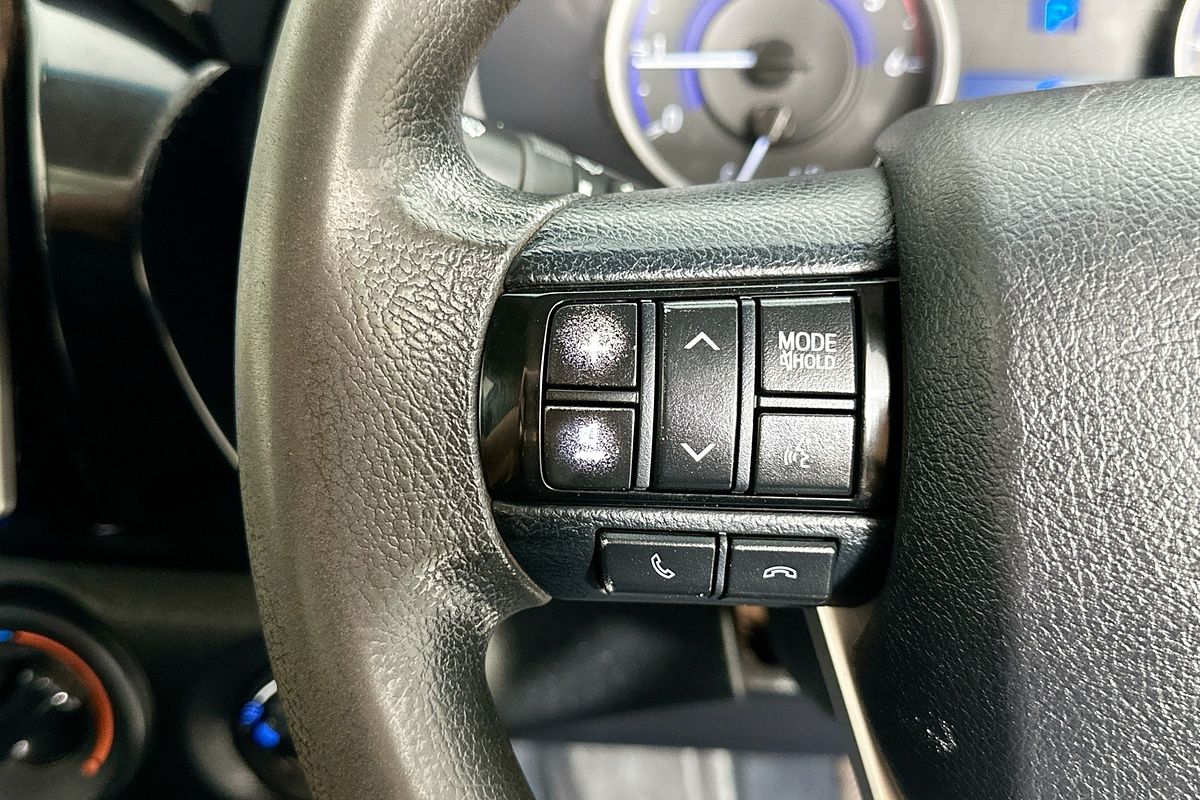 2018 Toyota HILUX SR (4x4) GUN126R MY17 4X4