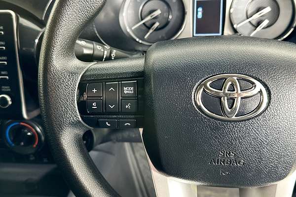 2021 Toyota HILUX SR (4x4) GUN126R FACELIFT 4X4