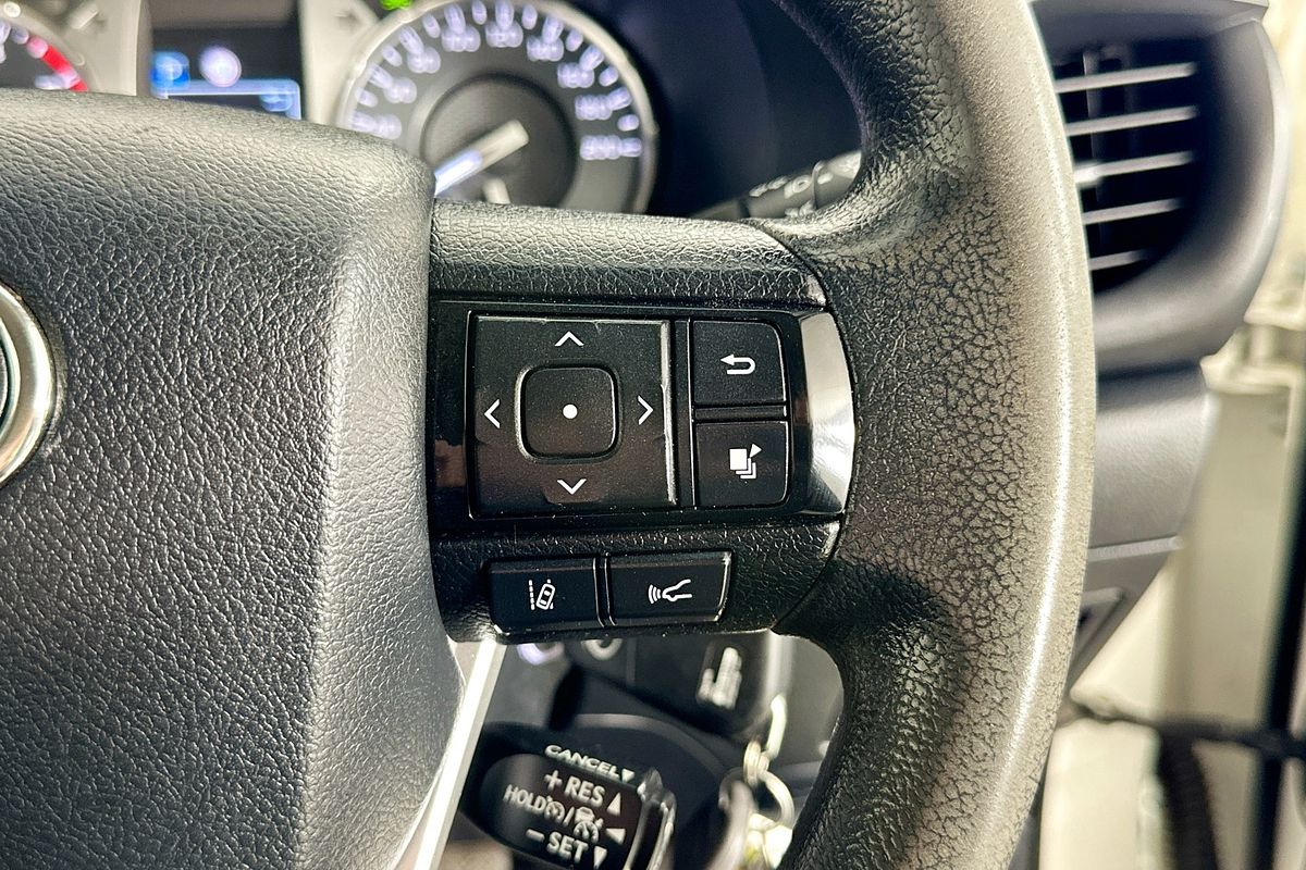 2021 Toyota HILUX SR (4x4) GUN126R FACELIFT 4X4